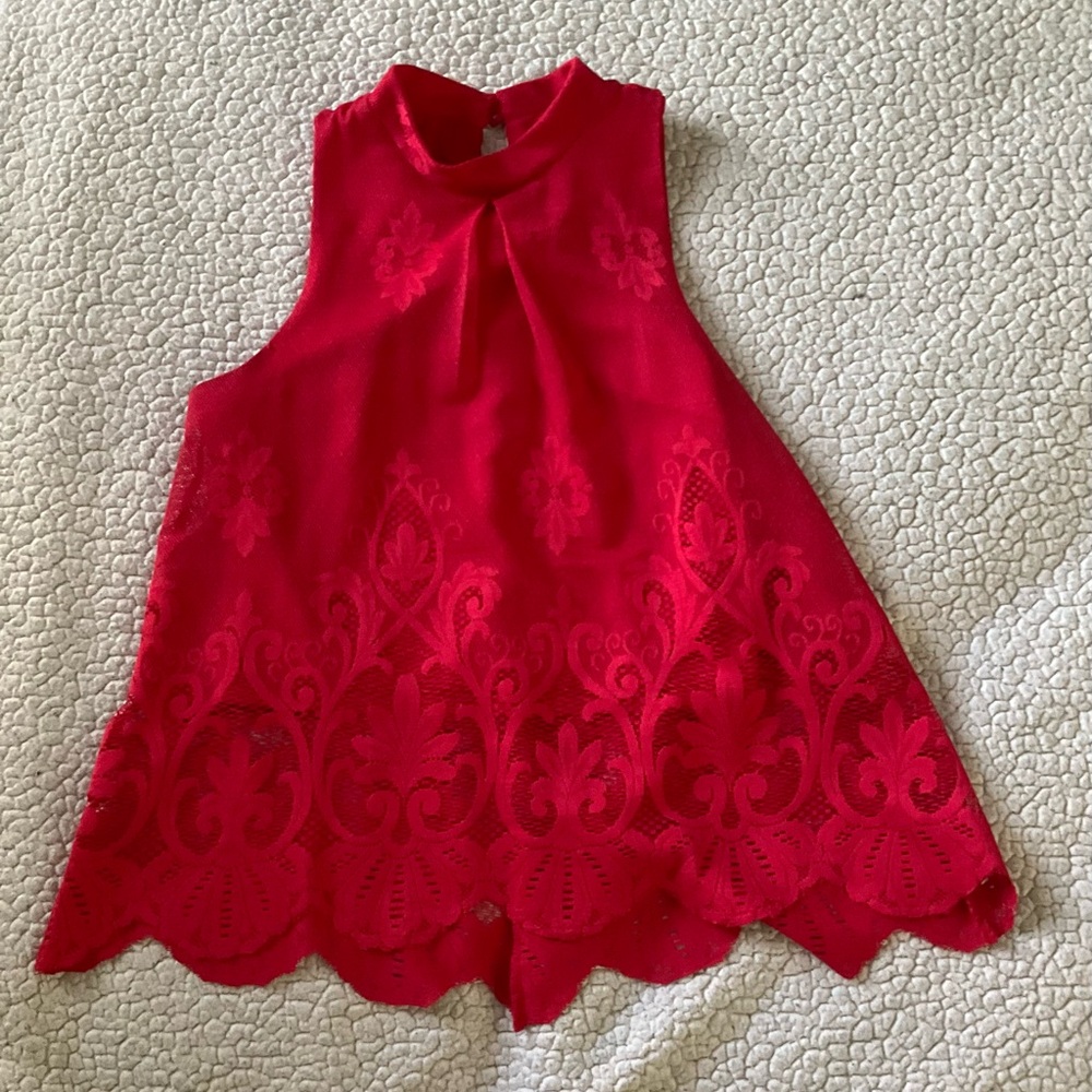 Lace turtleneck flowy tank top